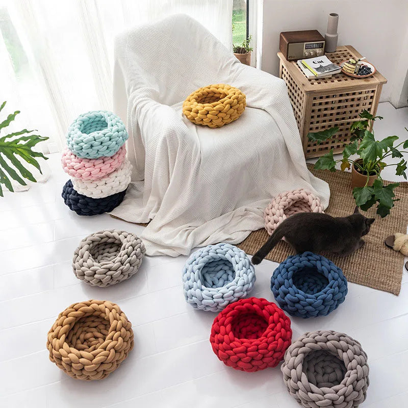 Soft Cat House Cushion: Provide a Warm Retreat for Your Cat!