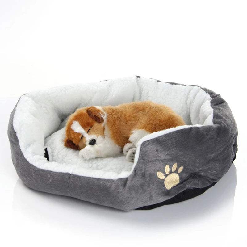 Plush Pet Bed Pad: Comfortable Accessories for Cats and Dogs