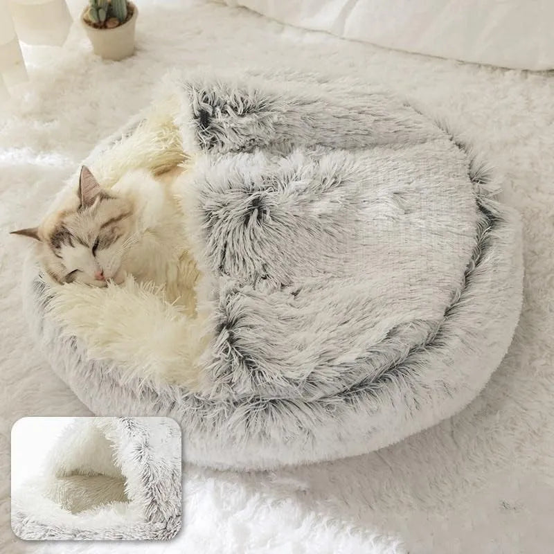 Plush pet bed with cover: Warm, cozy sleeping nest for cats and dogs.