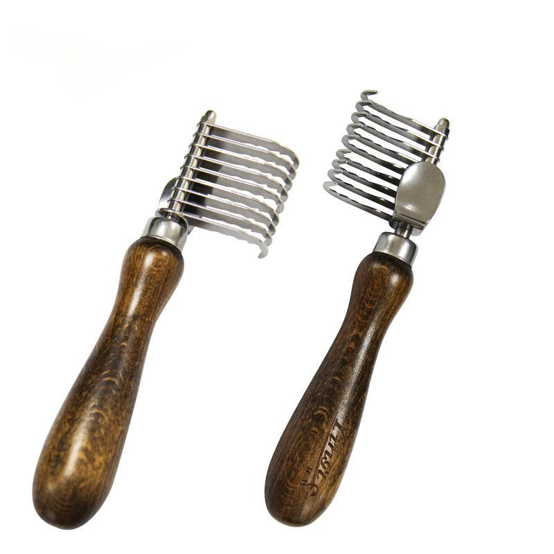 Walnut Knot Comb: Grooming Tool for Pets