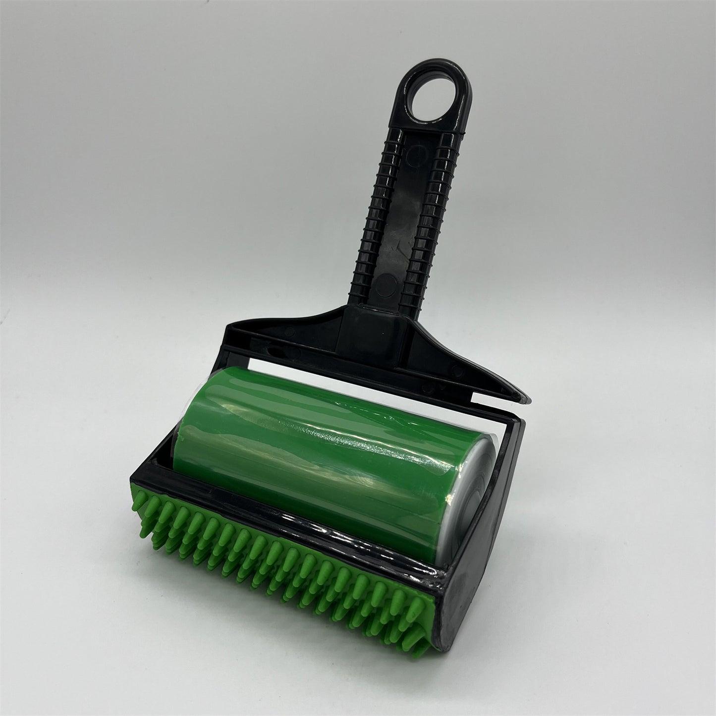 Portable Lint Remover: Sticky Roller for Pet Hair Cleaning