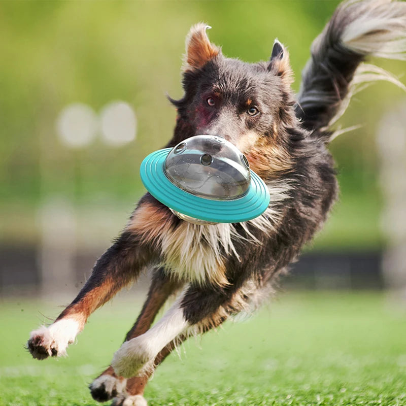 Bite-resistant Dog Self-healing Toy: Flying Saucer Leaking Ball Device.