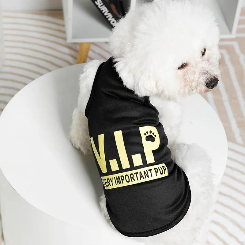 Summer pet clothes: Breathable vests for dogs and cats.
