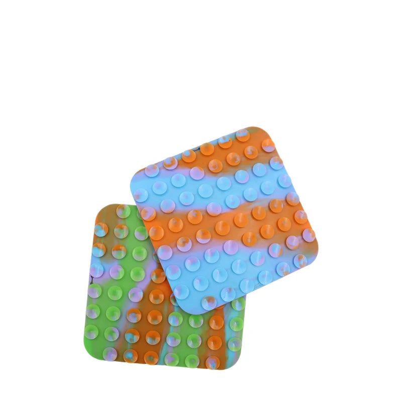 Silicone Slow Feeder Pad: Lick pad for dogs, aids in training.
