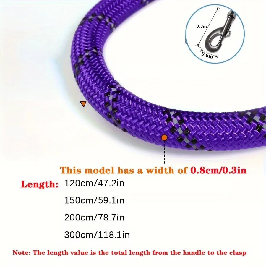 Pet Supplies: Christmas-themed Nylon Dog Leash with Poop Bag Holder