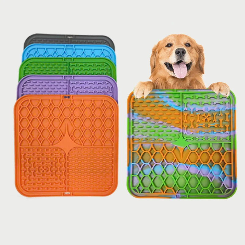 Silicone Slow Feeder Pad: Lick pad for dogs, aids in training.