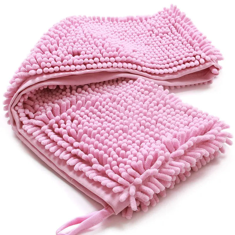 Pet Towel: Ultra-absorbent, quick-drying bath towel for pets.
