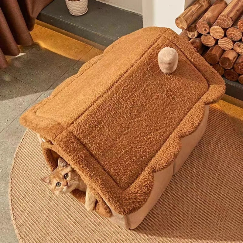 Cozy Cat & Dog House: Winter villa for your pet's comfort.